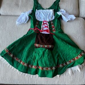 Women’s Oktoberfest dress